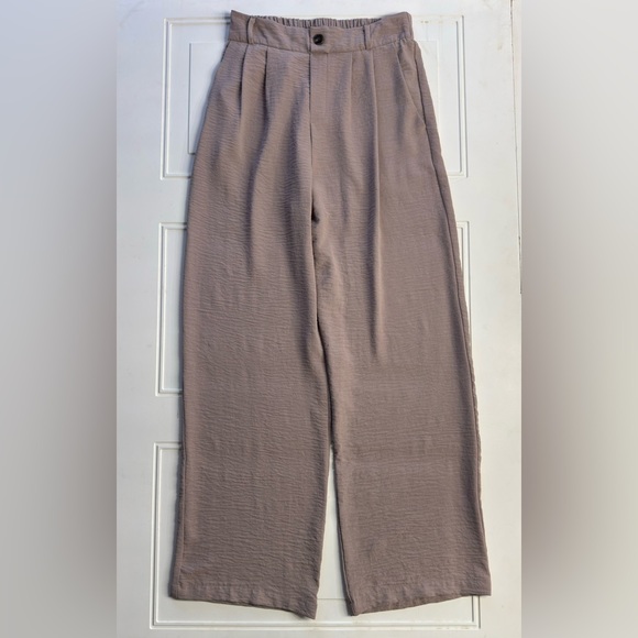 Milk & Honey Pants - Milk & Honey Women’s Sz M Pink Taupe Wide Leg Satin Feel Pants Pleated Trousers